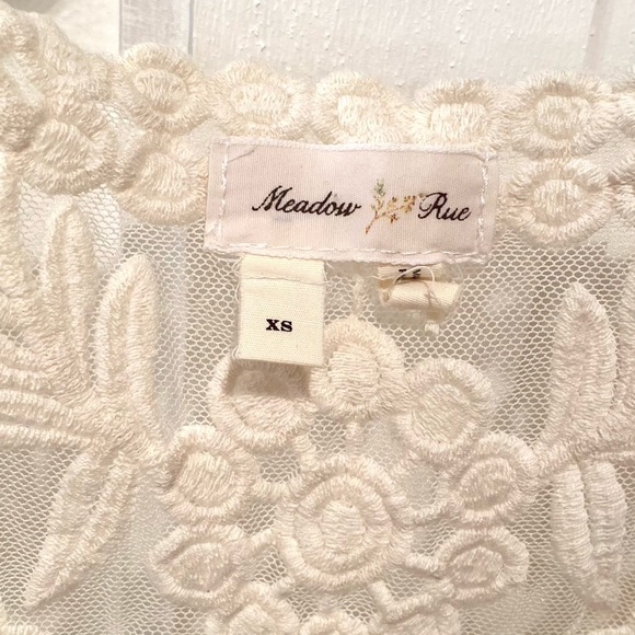 Anthropologie Meadow Rue XS Cream Ivory Embroidered Blouse - Picture 3 of 5